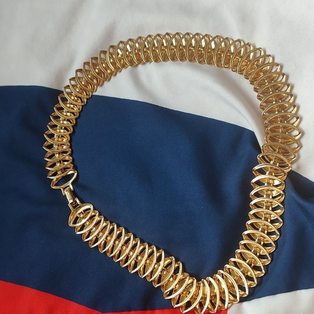 Gold Coil Necklace - Picture 5 of 6